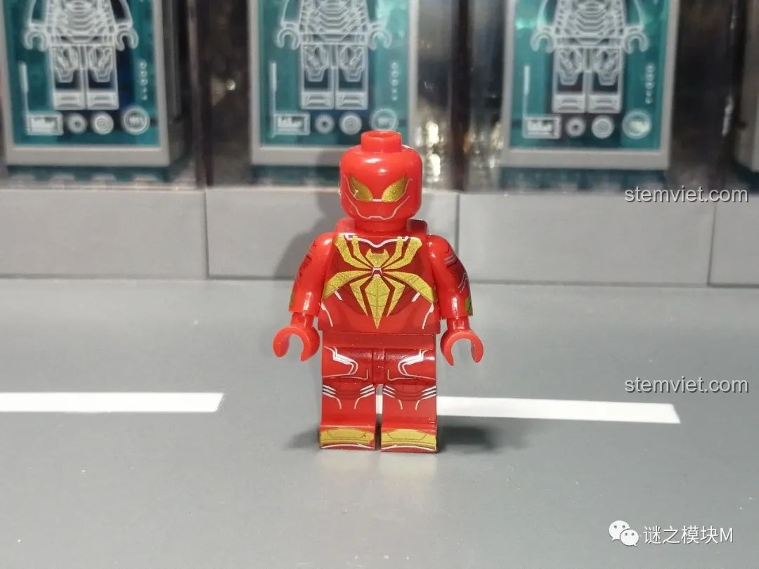 Minifigure Advanced Suit của Người Nhện, trang phục chính trong game PS4, có trong bộ đồ chơi lắp ráp SY1461.