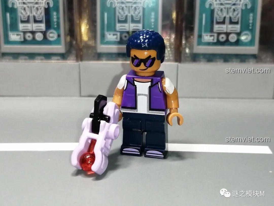 Mặt sau minifigure Brock JiSi 1701, bộ đồ chơi Minifigure Brawl Stars cho trẻ 6 tuổi.