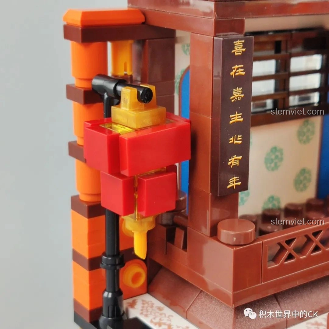 Cận cảnh minifigure hoàng tử và cung nữ của bộ Keeppley K10143, thể hiện sự uy nghi, trang trọng.