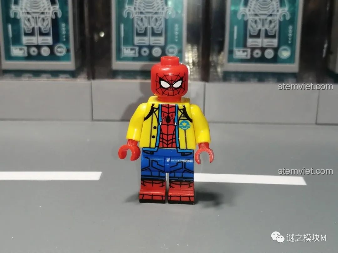 Minifigure Homemade Suit của Người Nhện, bộ trang phục tự chế, một phần của bộ đồ chơi lắp ráp SY1461.