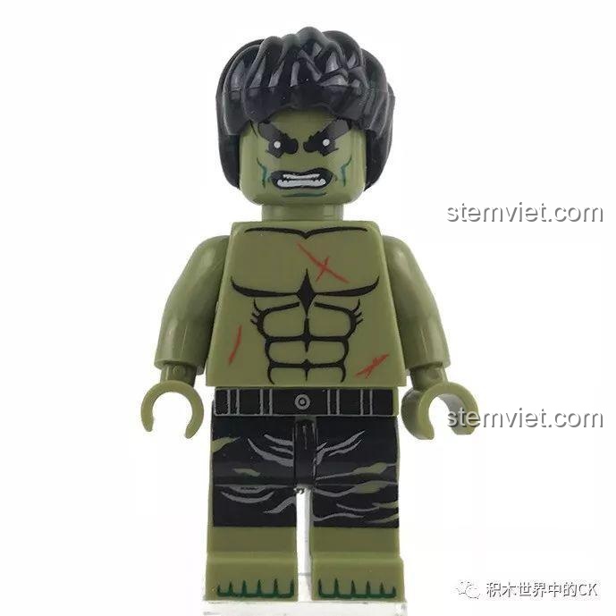 Minifigure Hulk với biểu cảm giận dữ và các chi tiết cơ bắp được in trên thân trong bộ SY 7016.