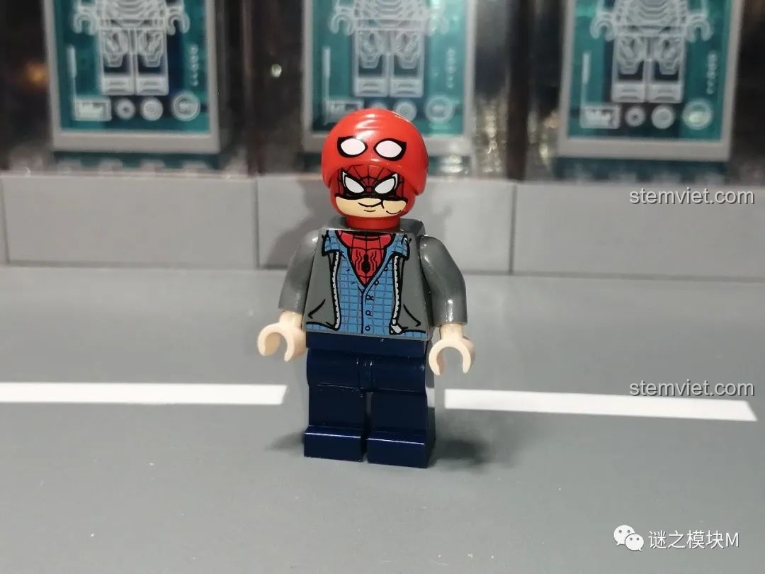 Minifigure Nano Suit của Người Nhện, bộ giáp công nghệ nano tiên tiến, có trong bộ đồ chơi lắp ráp SY1461.