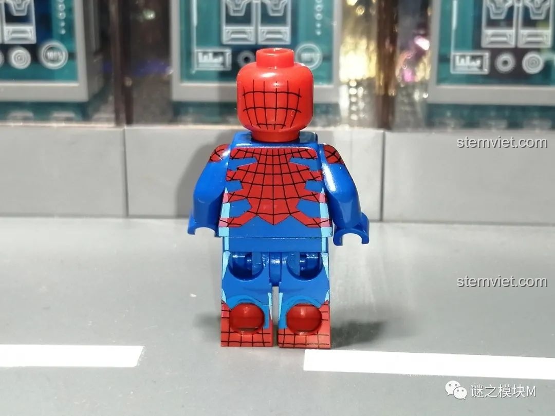 Minifigure Người Nhện SY1461 Punk Spider-Man, với phong cách punk rock độc đáo và cá tính mạnh mẽ.