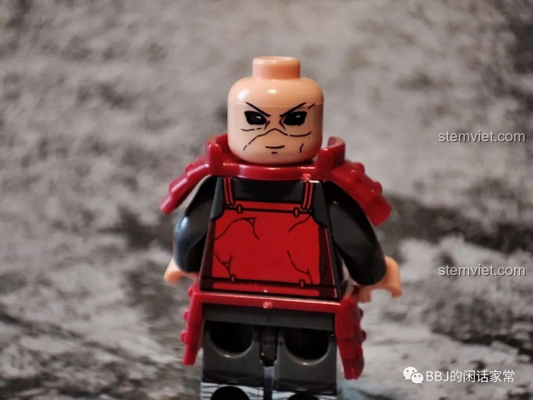 Cận cảnh khuôn mặt Uế Thổ Chuyển Sinh của minifigure Senju Hashirama trong bộ đồ chơi Senju Hashirama WM6108.