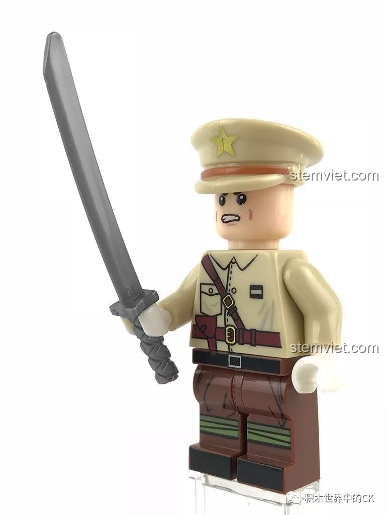 Minifigure Sĩ quan Nhật Bản cầm thanh kiếm katana, một phụ kiện đi kèm trong bộ đồ chơi mô hình Sembo 12781.
