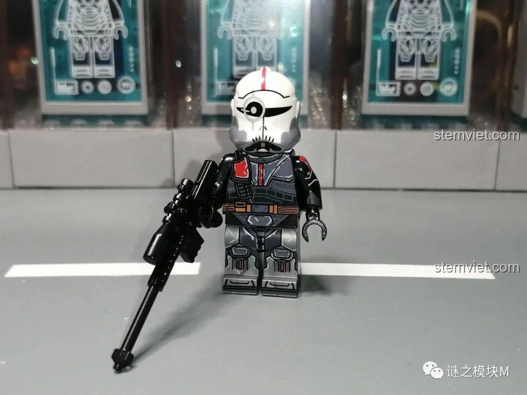 Minifigure Crosshair từ bộ đồ chơi XINH X0307 Star Wars, với giáp và súng bắn tỉa.