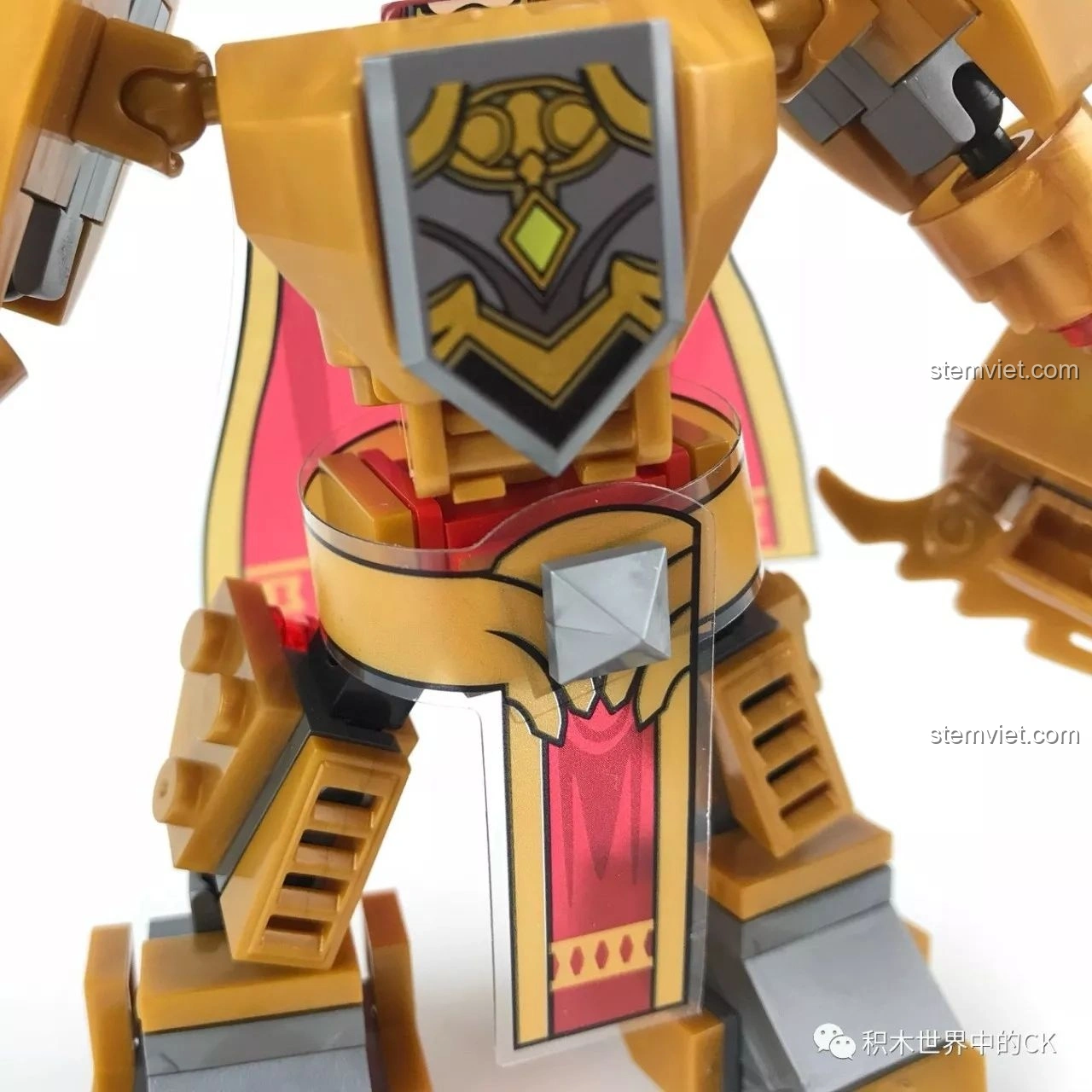 Minifigure Triệu Vân từ bộ lắp ráp Mô hình Mecha Triệu Vân SEMBO 11860, với thiết kế quen thuộc.