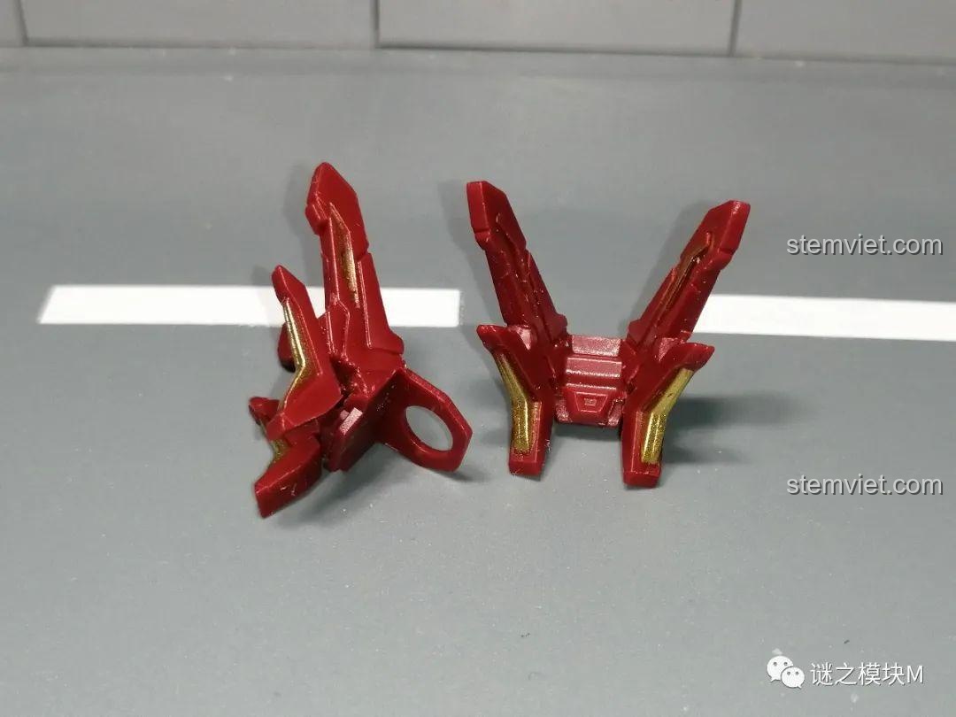 Minifigure Zombie Deadpool trong bộ WM6132, cầm kiếm.