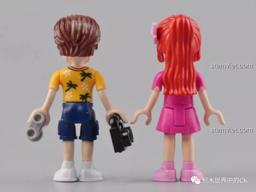 Cận cảnh hai minifigure Cherry và Ryan trong bộ đồ chơi QMAN 2019 Nhà Cứu Hộ Bờ Biển.