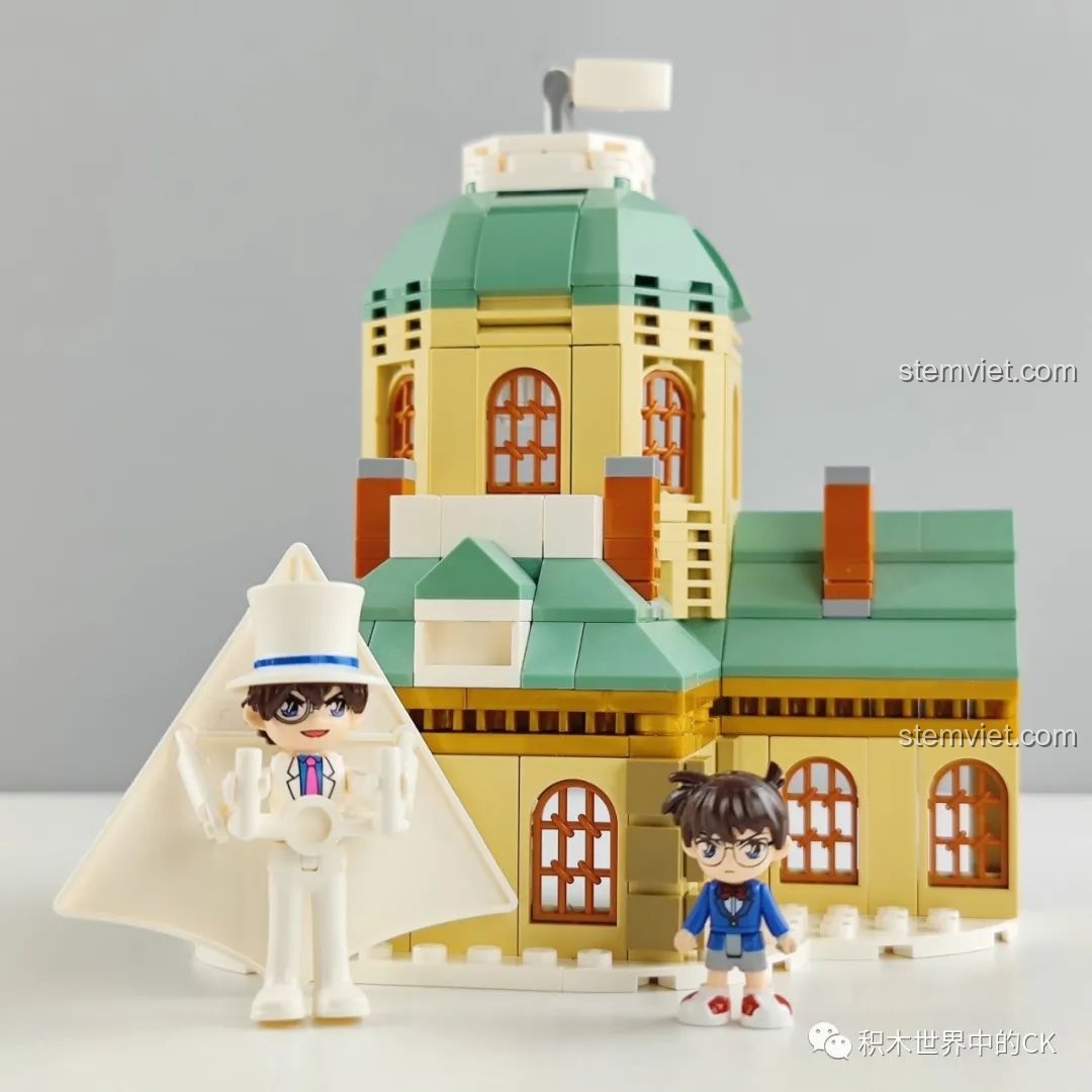 Hai minifigures Conan Edogawa và Kaito Kid trong bộ lắp ráp K20706.