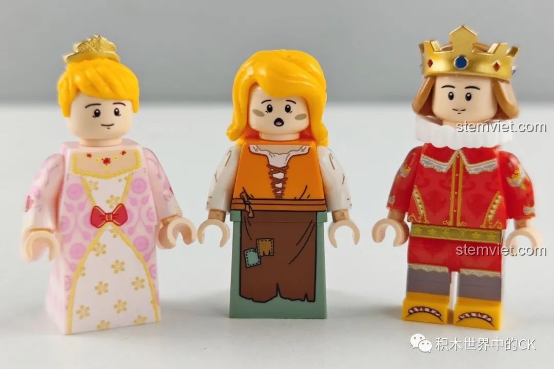 Ba nhân vật minifigures Lọ Lem và Hoàng tử trong bộ đồ chơi lắp ghép Sách Truyện Cổ Tích Cô Bé Lọ Lem Wekki 506174.