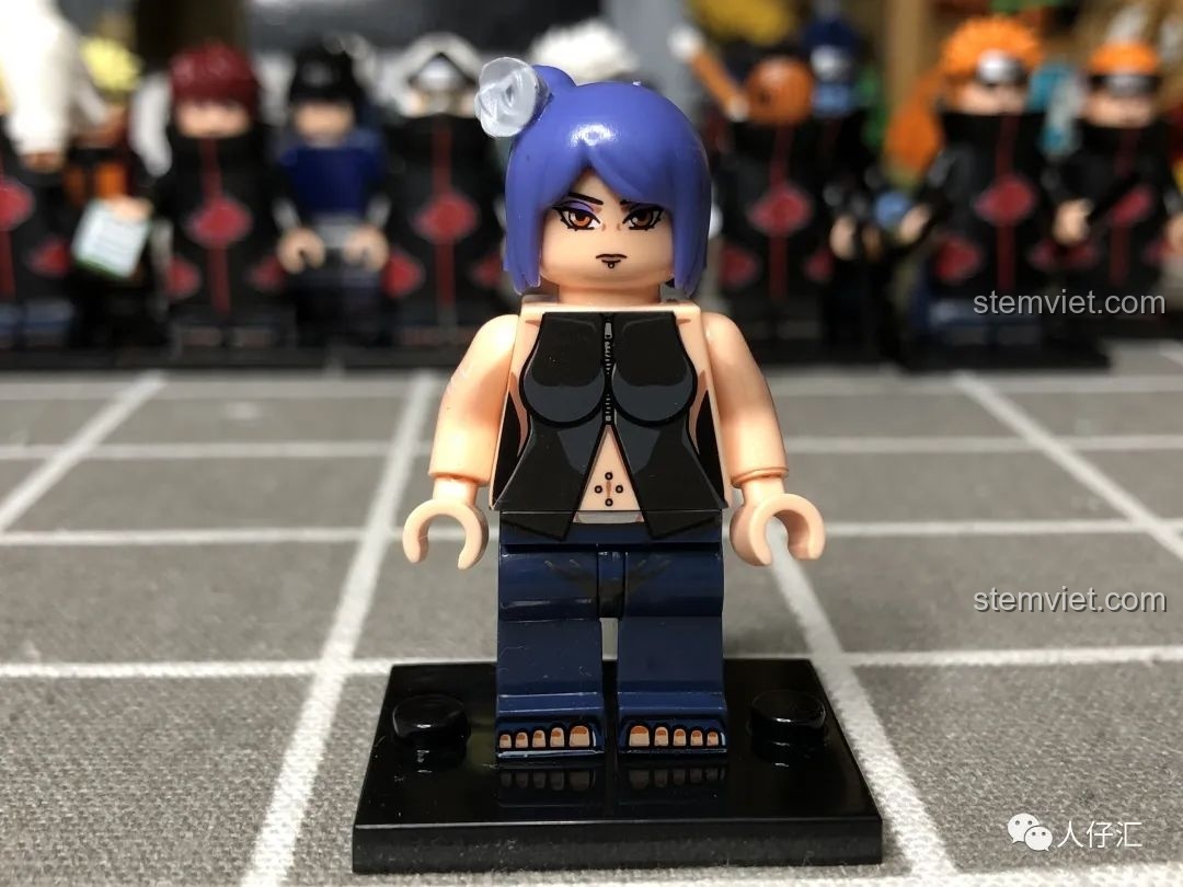 Phụ kiện bùa nổ đi kèm minifigure Konan WM2090, chi tiết in ấn trên bùa.