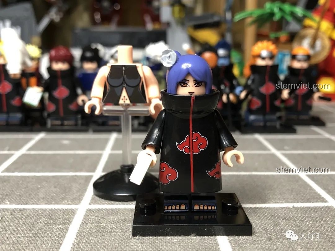 Góc nhìn bên cạnh của kiểu tóc minifigure Konan WM2090, thể hiện độ phồng và chi tiết.