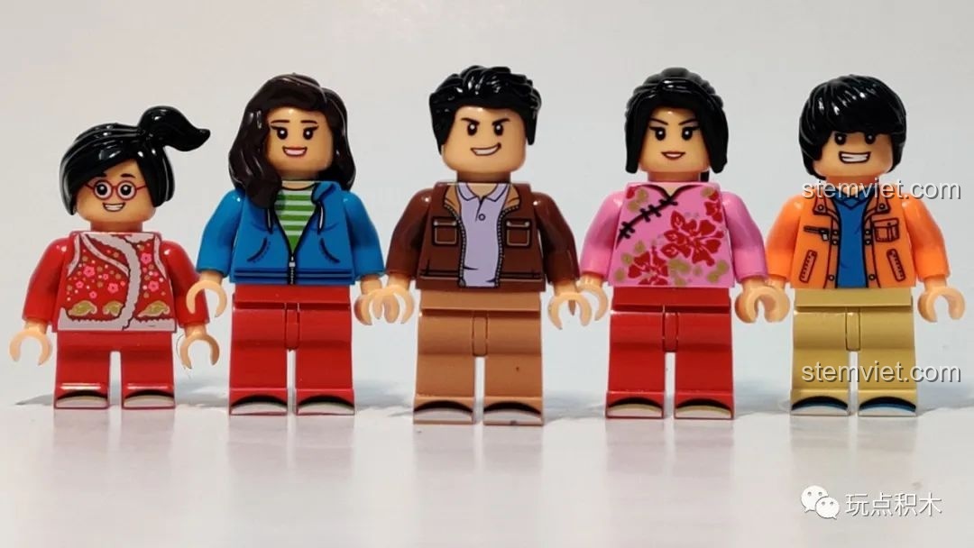 Năm minifigure tiếp theo trong bộ WOMA C9123 với trang phục hiện đại hơn, tạo sự đa dạng cho sa bàn.