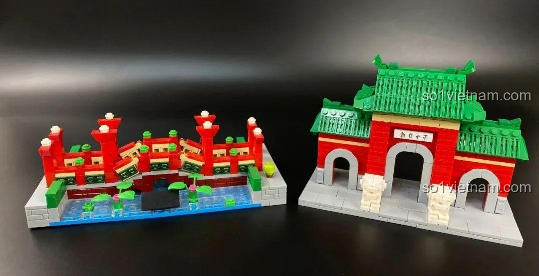 Hai mô hình Cổng trường và Cầu trường Trung học Chiêu Tấn được đặt cạnh nhau