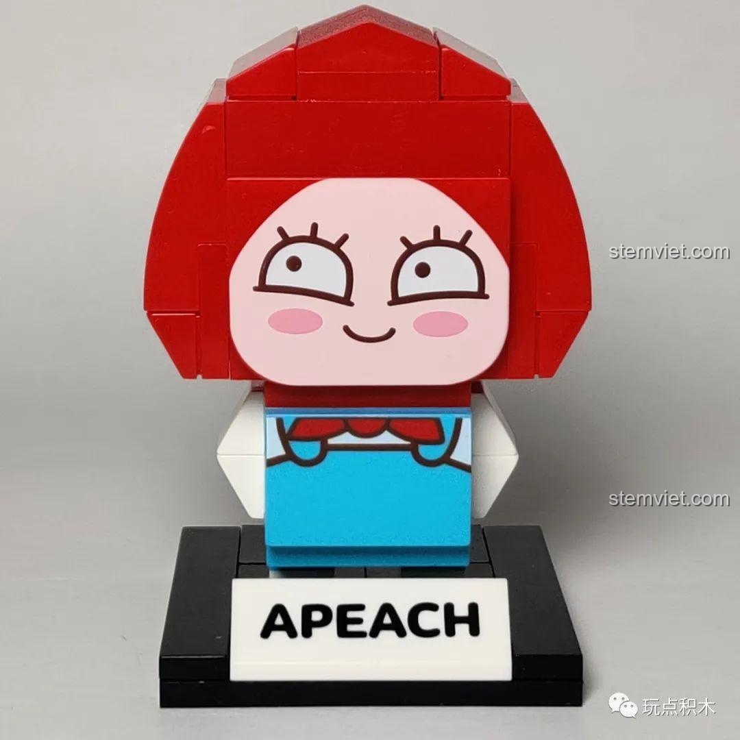 Mô hình GUDI 52003 Apeach Kakao Friends hoàn thiện, nhìn từ phía trước.