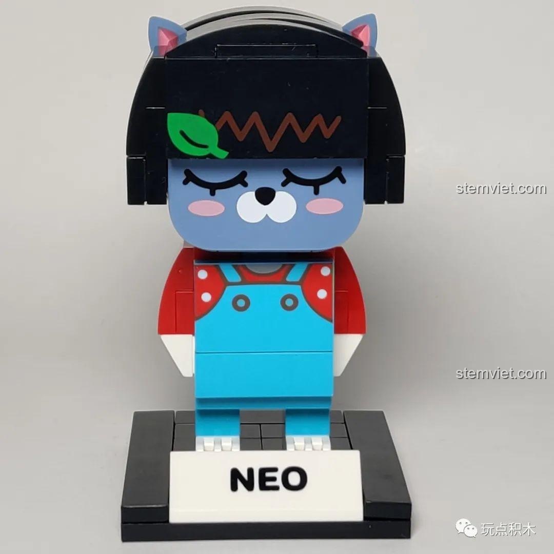 Mô hình GUDI 52005 Neo Kakao Friends hoàn thiện, nhìn từ phía trước.