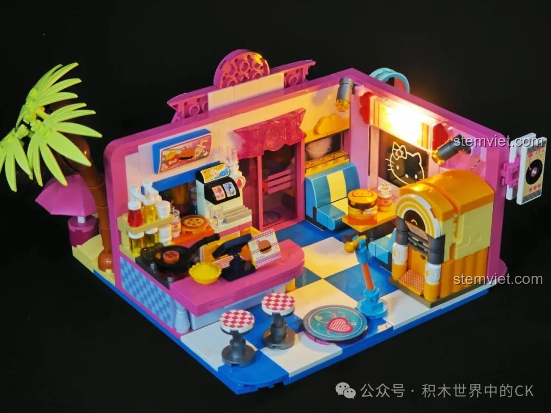 Nội thất bên trong mô hình Nhà hàng Hamburger Hello Kitty Bãi Biển TC2032 với đèn LED sáng, chi tiết quầy bar.