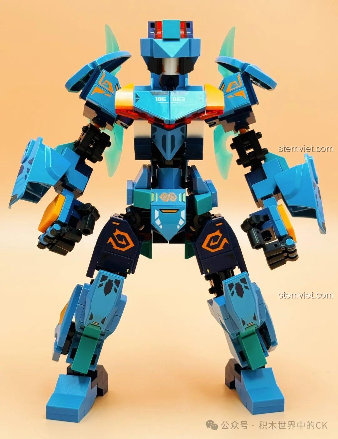 Mô hình Robot Huyền Vũ SEMBO 106063 hoàn thiện nhìn từ phía trước, màu xanh dương đậm mạnh mẽ và chắc chắn.