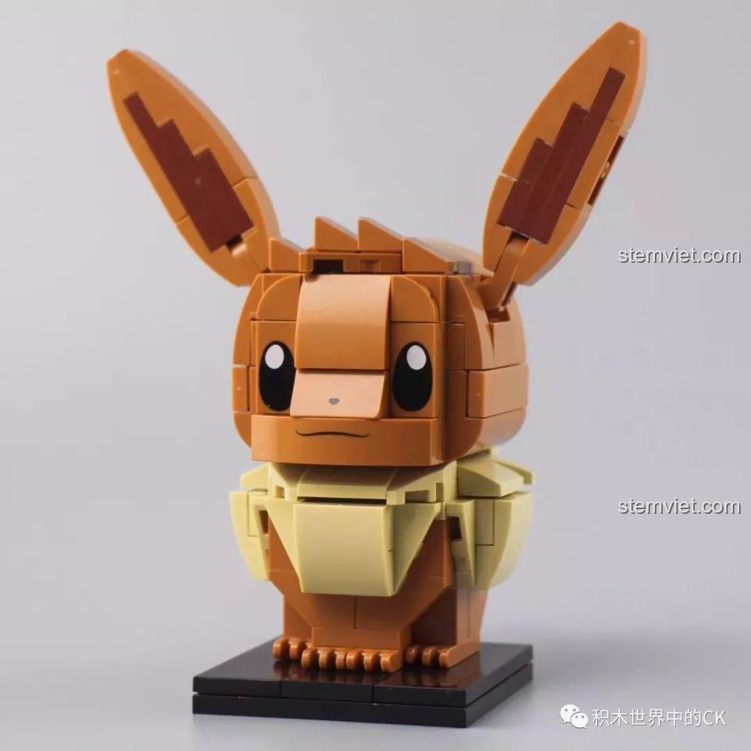 Mô hình lắp ráp Keeppley Eevee A0102 hoàn thiện với vẻ ngoài hiền lành và đôi tai dài.