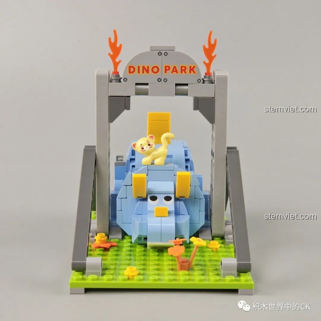 Mô hình lắp ráp khủng long ba sừng nhút nhát JAKI Fun Desk đã hoàn thành, góc nghiêng trái