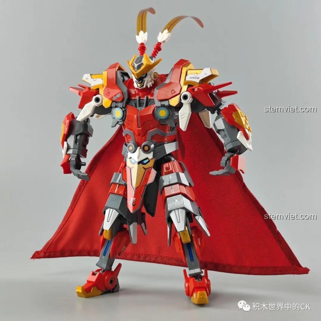 Cận cảnh khớp khuỷu tay của mô hình robot Tôn Ngộ Không 74021, thể hiện độ linh hoạt.