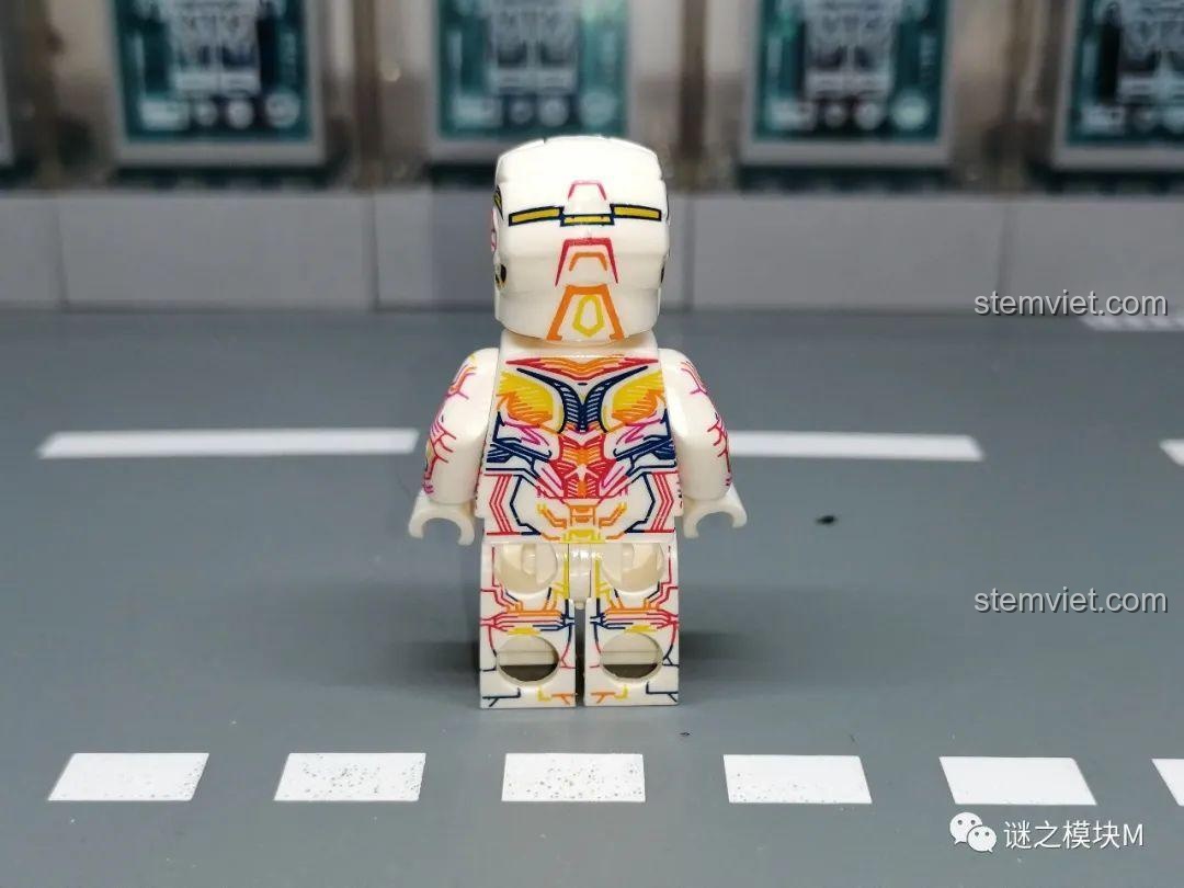 Mô hình mini Iron Man MK85 KF6145 của Kopf, với toàn thân in chi tiết.