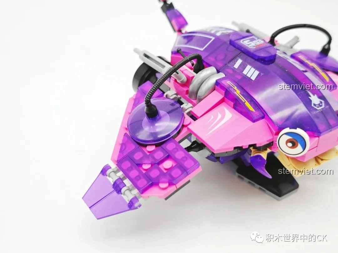 Mô hình Mực Zhe Gao 662001 từ góc nhìn cao, tổng thể độc đáo và sáng tạo, phù hợp trưng bày.