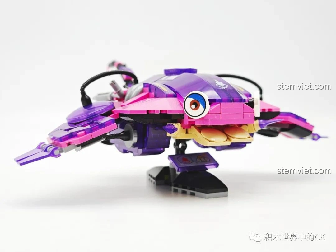 Góc nhìn nghiêng của mô hình Mực Zhe Gao 662001, thể hiện các xúc tu được thiết kế sống động.