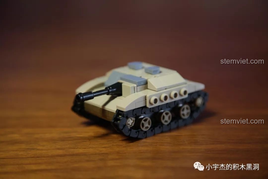 Mô hình pháo tự hành chống tăng Hetzer từ bộ lắp ráp SEMBO 101119 sau khi hoàn thành, thiết kế nhỏ gọn, hầm hố.