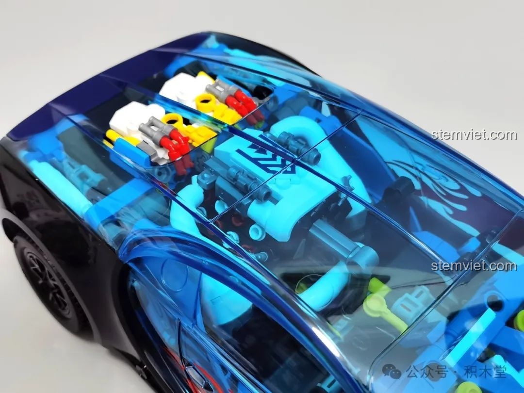 Ảnh 41 của bộ lắp ráp JAKI JK8808 Siêu Xe Khái Niệm Phantom, chi tiết khoang lái. Đây là một bộ đồ chơi Mô hình siêu xe JK 8808 đáng tiền.