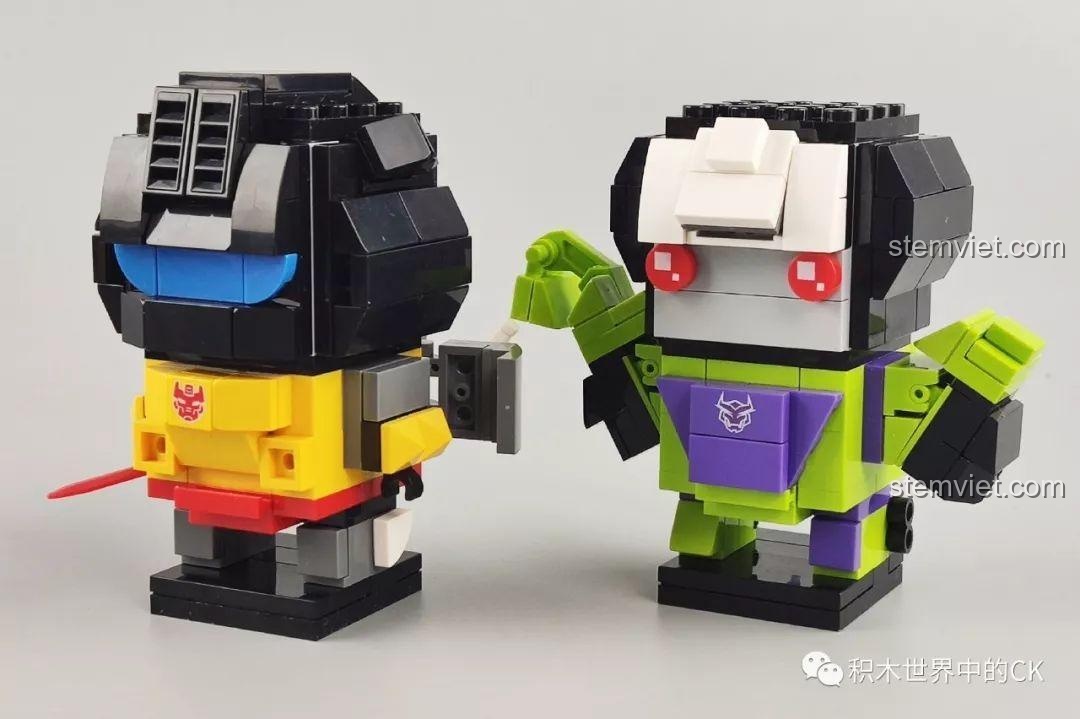 Mô hình lắp ráp hoàn chỉnh của Steel Warrior và Strong War God từ series JiSi Cute Doll, với thiết kế mạnh mẽ.