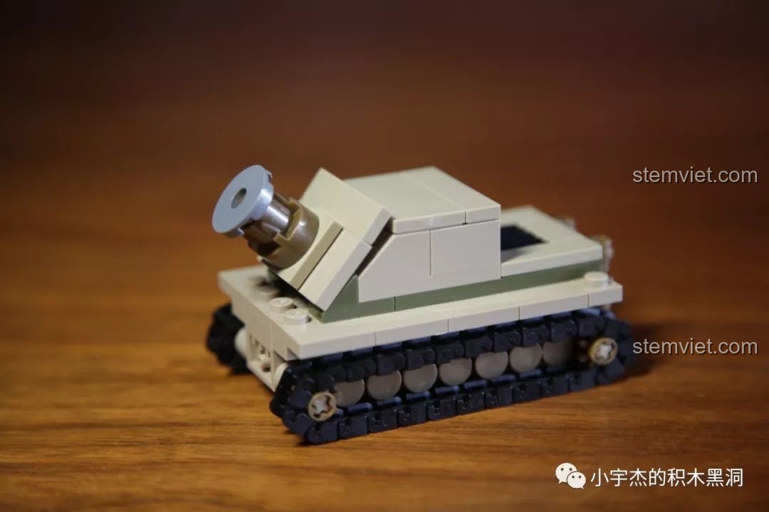 Mô hình Pháo Tự Hành Sturmtiger Đức sau khi lắp ráp từ bộ SEMBO 101116, thiết kế chibi dễ thương.