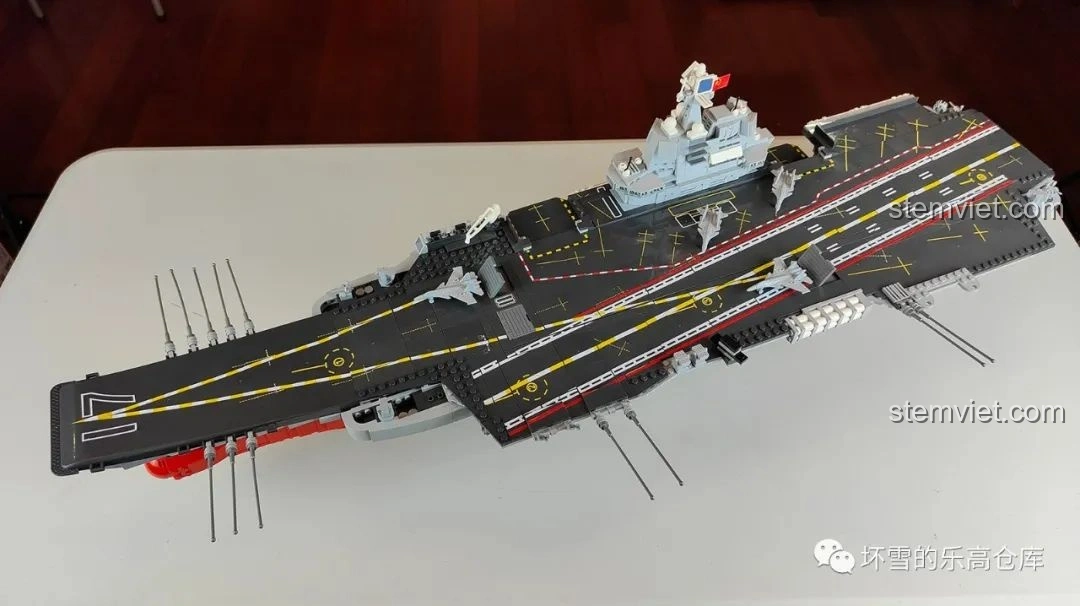 Mô hình hoàn chỉnh của đồ chơi lắp ghép Tàu Sân Bay Hải Quân Trung Quốc cho bé trên 6 tuổi