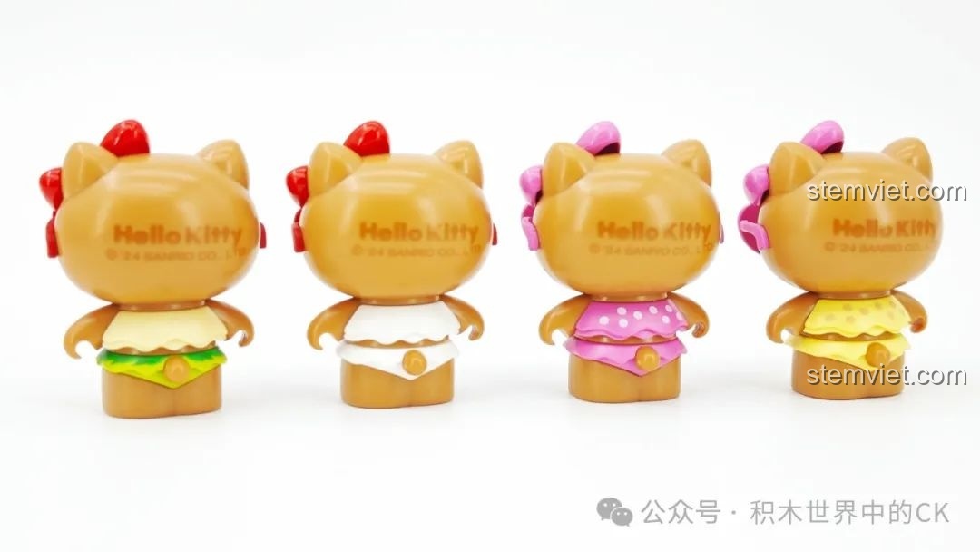 Cận cảnh chi tiết sân khấu và cây cối trong bộ lắp ráp TOP TOY TC2324 Lễ Hội Âm Nhạc Bãi Biển.