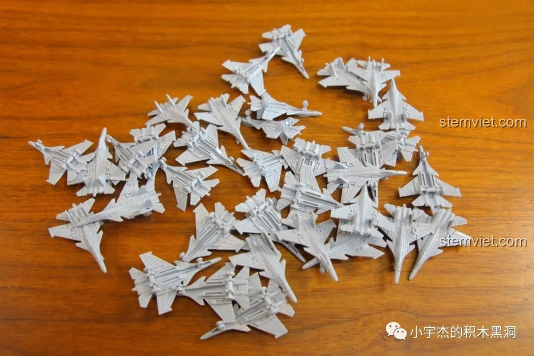 Mô hình trực thăng đi kèm bộ lắp ráp Mô Hình Tàu Sân Bay Sơn Đông SEMBO 202001.