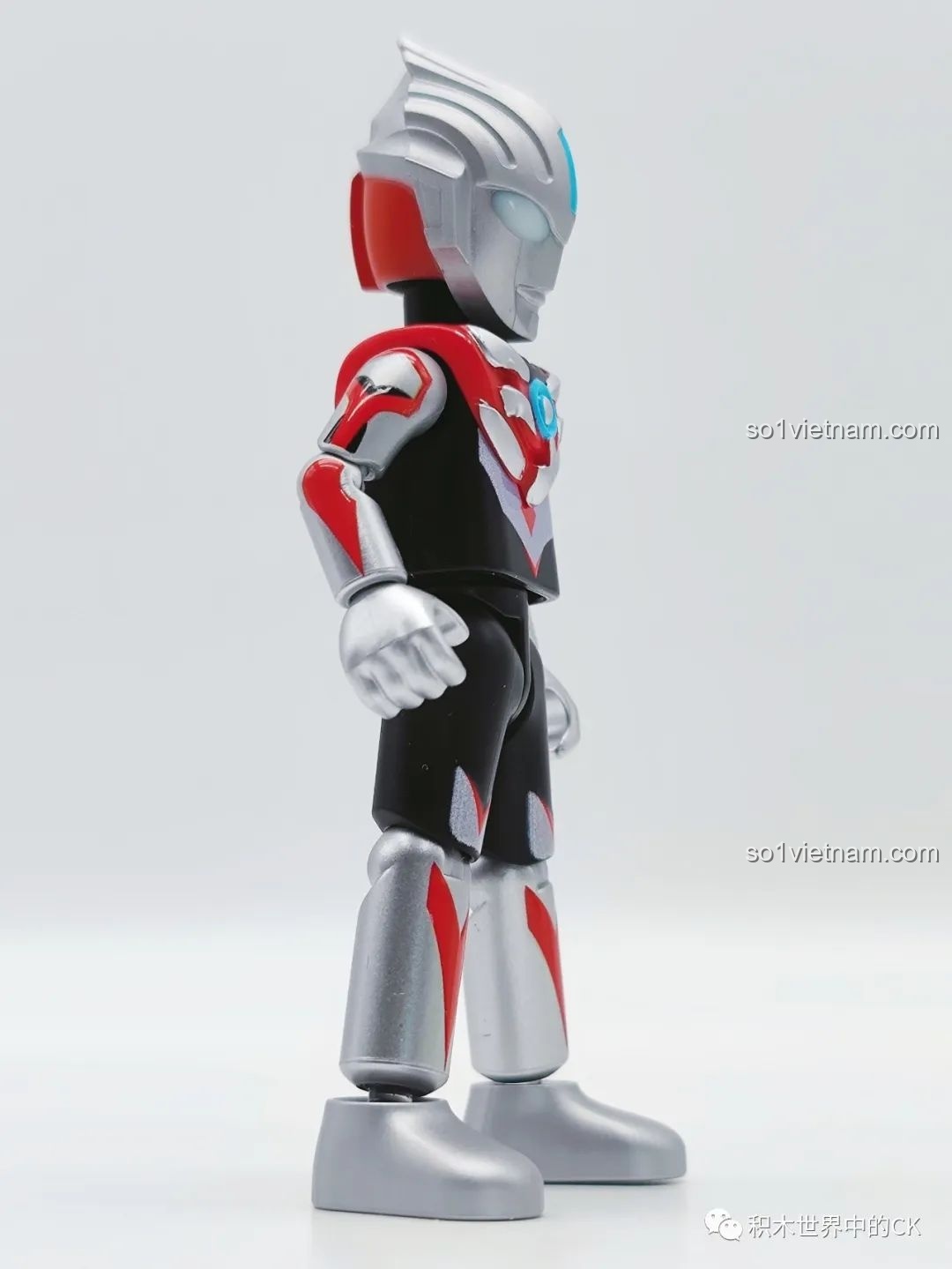 Góc nghiêng mô hình Ultraman Orb BLOKEES GV-03 07