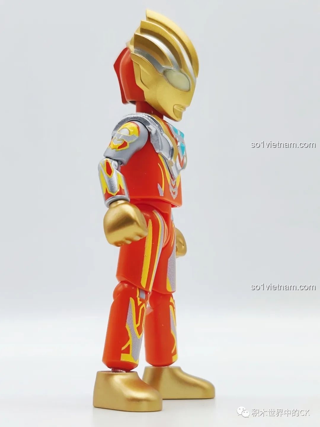 Góc nghiêng mô hình Ultraman Trigger BLOKEES GV-02 05