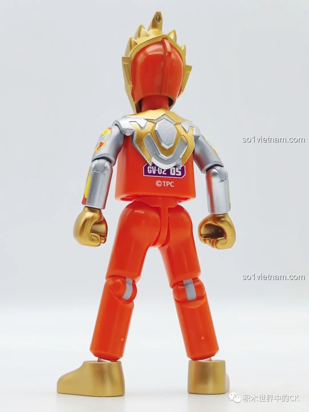 Mặt trước mô hình Ultraman Trigger BLOKEES GV-02 05