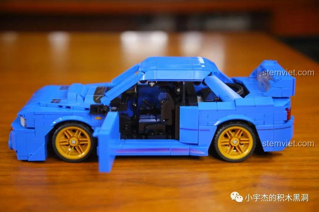 Mặt trước của mô hình xe Subaru Impreza 22B STi Version 8408 đã hoàn thành.