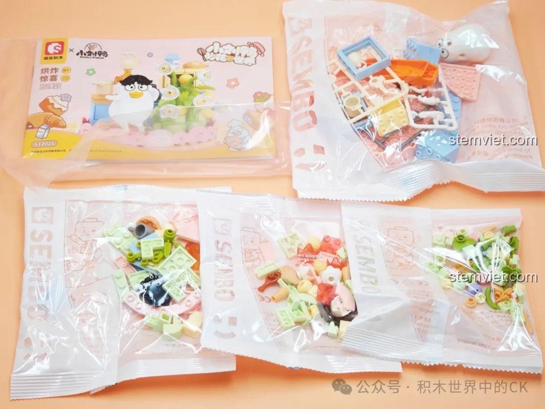 Các túi chi tiết và sách hướng dẫn của bộ lắp ráp SEMBO 612025 Bất Ngờ Nướng. Đồ chơi xếp hình SEMBO giá rẻ.