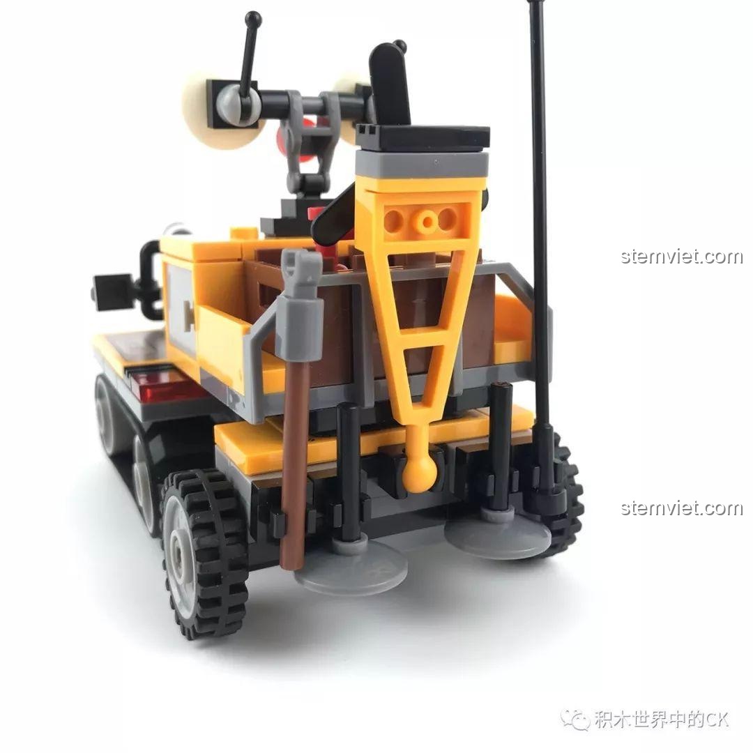 Module đuôi xe sau khi được tháo rời từ bộ Sembo SD9511, có thể hoạt động như một thiết bị độc lập.