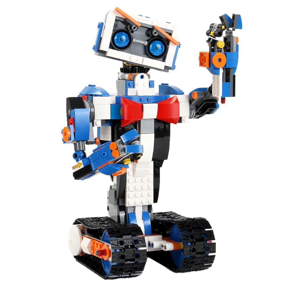 Mô hình Robot Lập Trình Aimubot Mould King 13063 sau khi lắp ráp hoàn chỉnh, với thiết kế thân thiện, bánh xích và cánh tay linh hoạt. Đồ chơi lập trình cho bé trai 8 tuổi.