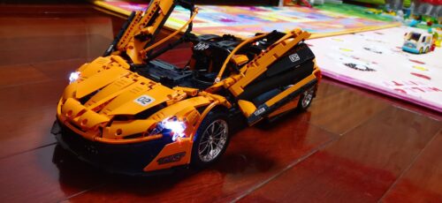 Mould King 13090D McLaren P1 bộ lắp ráp siêu xe McLaren P1 với cửa mở điện và đèn LED sáng rực, phù hợp bé trai 6 tuổi, giá tốt.