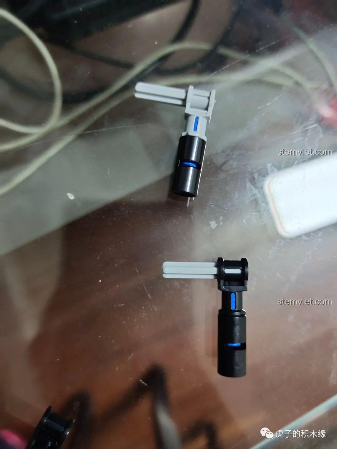 Các chi tiết giảm xóc và khớp nối đã được sửa đổi để cải thiện hiệu suất vận hành của xe Jeep sau khi nâng cấp.