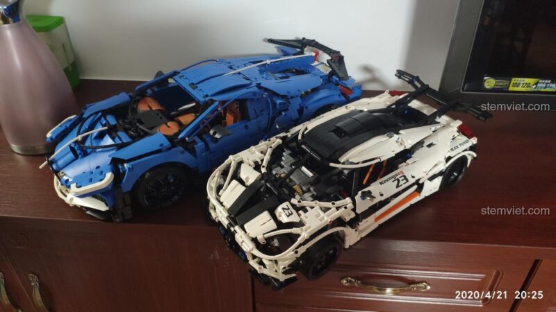So sánh kích thước giữa mô hình Bugatti Divo Mould King 13125 và một siêu xe khác, đồ chơi mô hình cho bé trai 8 tuổi, đáng tiền