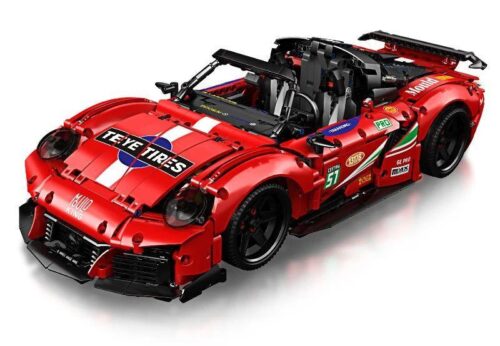 Mô hình đồ chơi lắp ráp siêu xe Porsche 911 Mould King 13176 màu đỏ, góc nhìn chính diện, một món quà giá rẻ cho con trai 14 tuổi.