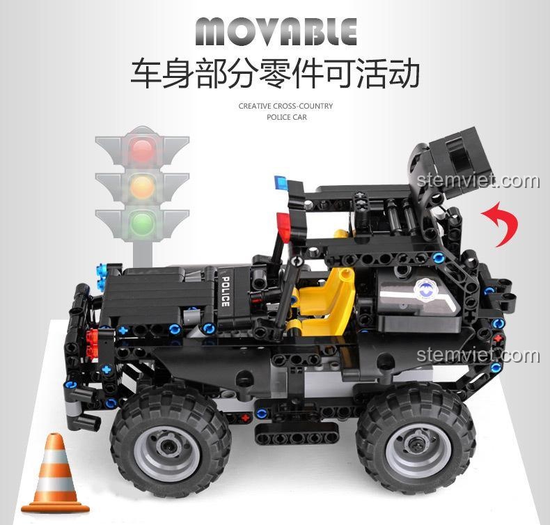 Các bộ phận có thể cử động của xe cảnh sát MouldKing 13005, bao gồm cửa xe và đuôi xe.