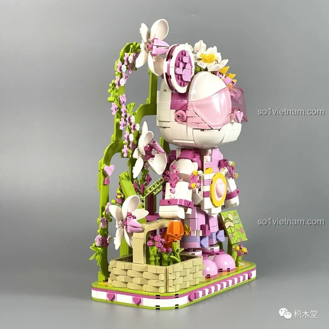 Chi tiết trang trí khác nhau ở hai chân Gấu Vũ Trụ MOYU BLOCK MY89101