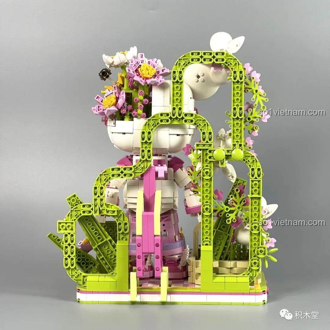 Chi tiết bảng thông tin được in trên thân Gấu Vũ Trụ MOYU BLOCK MY89101